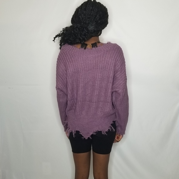 Lavender Frayed V Neck Sweater - Picture 5 of 5